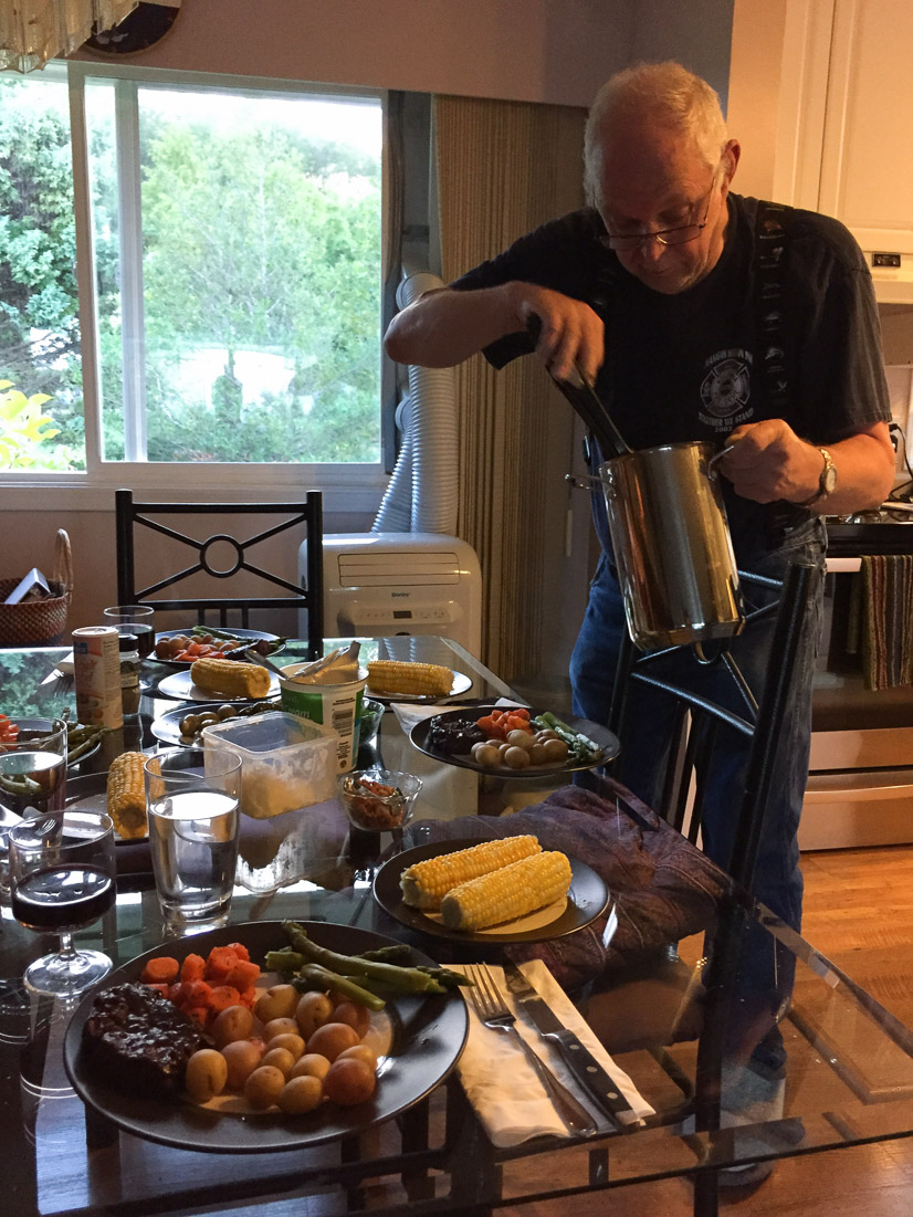Arriving in Port Hardy to the friendliest parents of a friend of a friend. Good company and merriment around a plentiful bounty of food that Bob served up was such a treat!