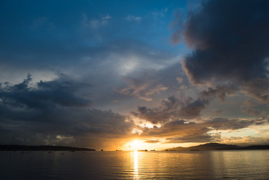 A brilliant Vancouver sunset welcomes me.