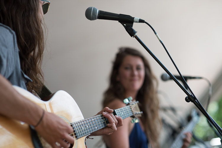 Logan Mckillop and and Carly Dow casually string together an intimate set.