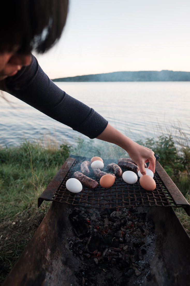 A fireside version of &ldquo;boiling&rdquo; eggs.