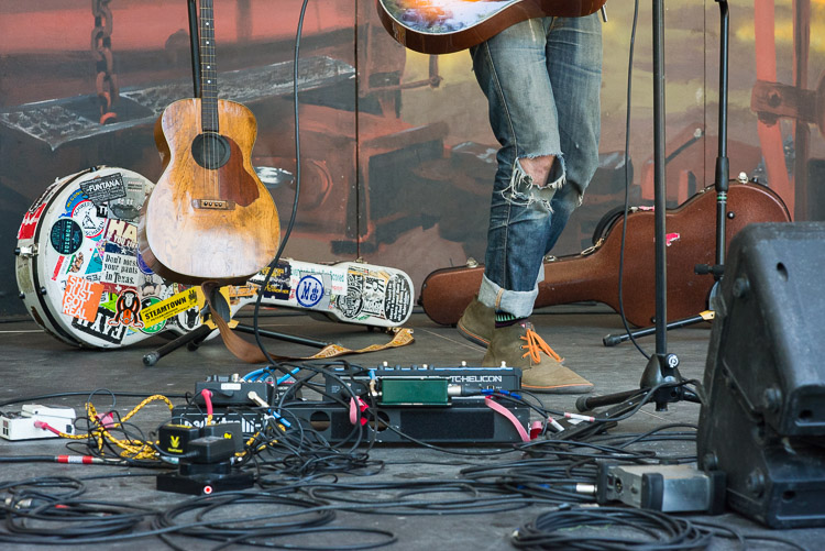 Roaming musicians flock to these stages with guitars on their backs. Pictured: Steve Poltz.
